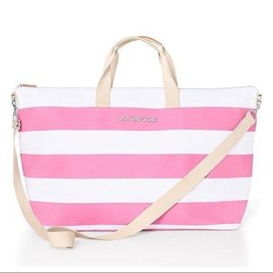 VS Weekender Duffel Bag